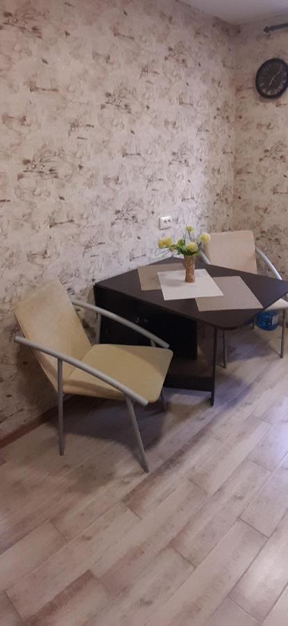 Apartment 30 M2 On Sergei Esenin 11 Kharkiv Eksteriør bilde