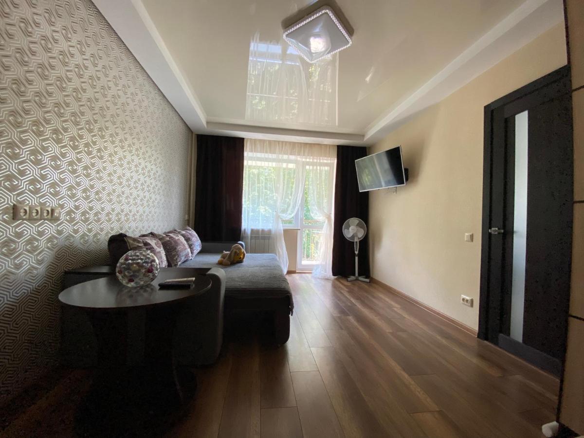 Apartment 30 M2 On Sergei Esenin 11 Kharkiv Eksteriør bilde