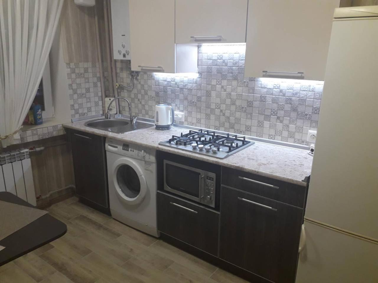 Apartment 30 M2 On Sergei Esenin 11 Kharkiv Eksteriør bilde