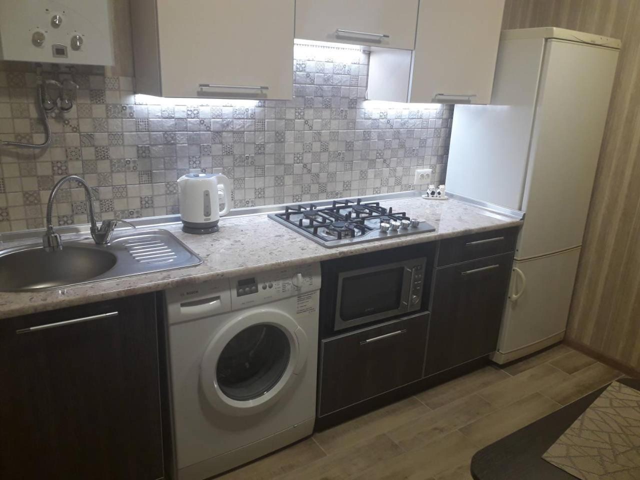 Apartment 30 M2 On Sergei Esenin 11 Kharkiv Eksteriør bilde